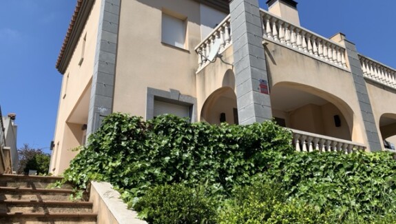 Casa vacacional en Pino Alto con piscina y 3 dormitorios