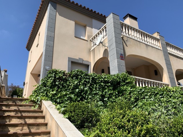 Casa vacacional en Pino Alto con piscina y 3 dormitorios